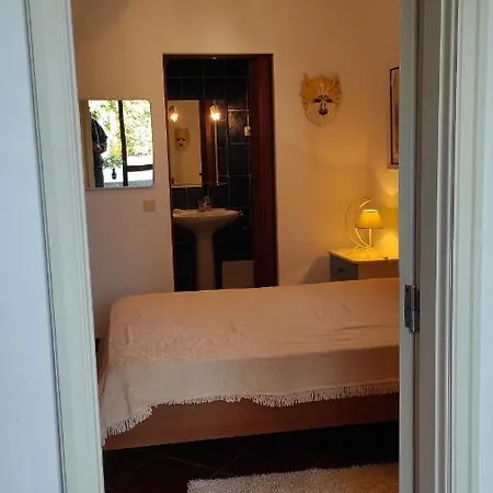 Pata *